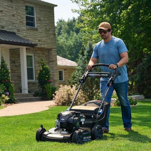Toro 22 in Recycler Max Personal Pace & SmartStow Gas Mower - Primary Image