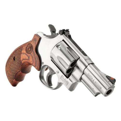 Smith & Wesson Model 629 Deluxe 44 Remington Magnum Revolver