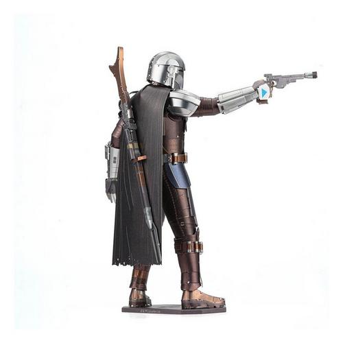 Metal Earth The Mandalorian Model Kit - Primary Image