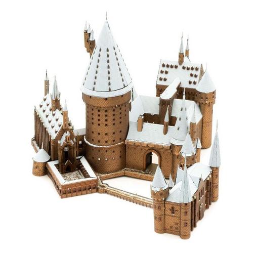Metal Earth Hogwarts in Snow Model Kit - Primary Image