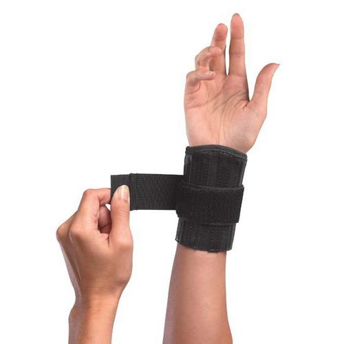 Mueller Wrist Brace - Primary Image