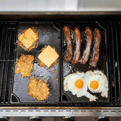 Lodge 16.75 x 9.5 Inch Double Play Reversible Grill / Griddle - Primary Image