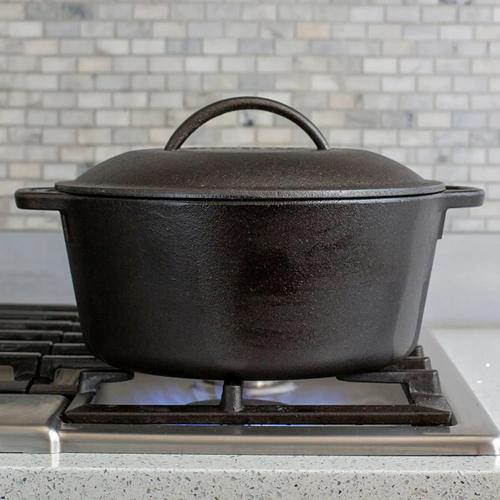Lodge 5 Quart Seasoned Cast Iron Dutch Oven - Primary Image