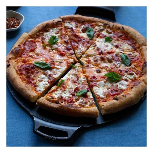 Lodge 15" Seasoned Cast Iron Pizza Pan - Primary Image