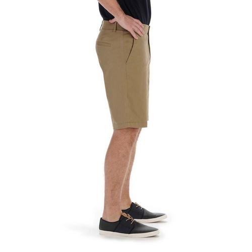 Men's Lee Big & Tall Flat Front Extreme Comfort Hybrid Shorts - Primary Image