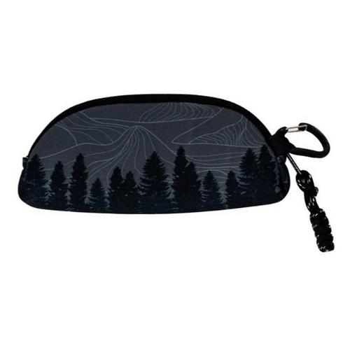 Chums Shade Shelter Case - Primary Image