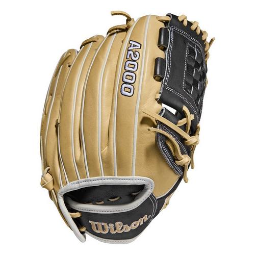 Wilson A2000 P12 12" Fastpitch Softball Glove - Primary Image