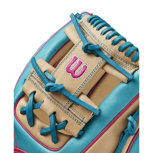 2025 Wilson Spring A2000 1786 115" Infield Baseball Glove - Primary Image