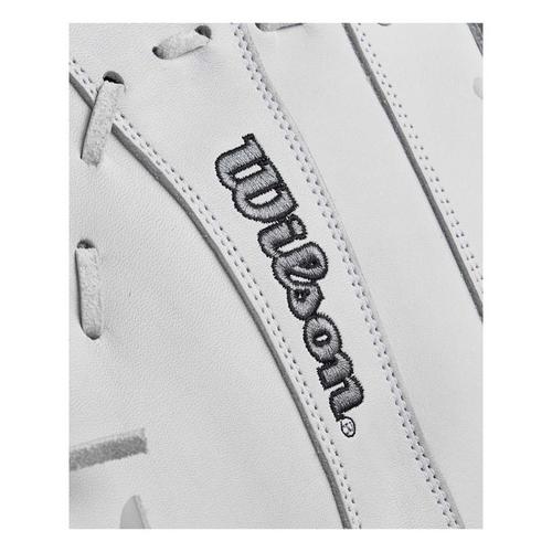 2025 Wilson A1000 1620 12.5" Fastpitch Softball First Base Mitt - Primary Image