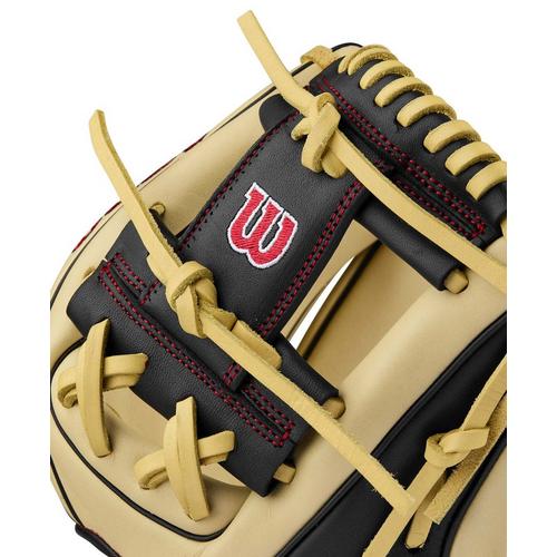 2024 Wilson A900 PF115 Pedroia Fit 11.5" Infield Baseball Glove - Primary Image