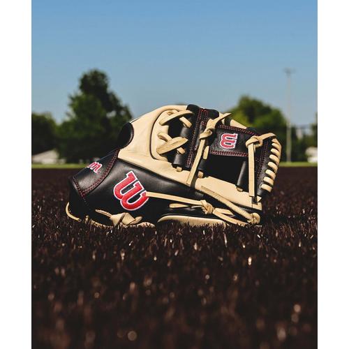2024 Wilson A900 PF115 Pedroia Fit 11.5" Infield Baseball Glove - Primary Image