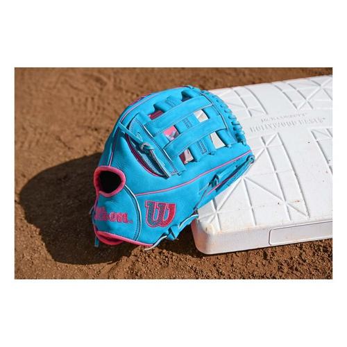 Wilson Fall 2025 Elly De La Cruz A2000 EDLC44 GM 12 Infield