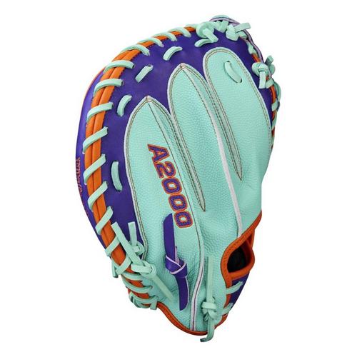 2025 Wilson Winter A2000 CM33SS 33 Baseball Catchers Mitt - Primary Image