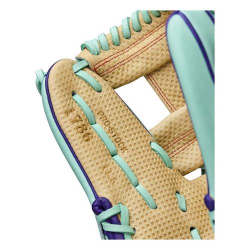 Wilson Winter 2025 A2000 SC1786 11.5 Infield Baseball Glove - Primary Image