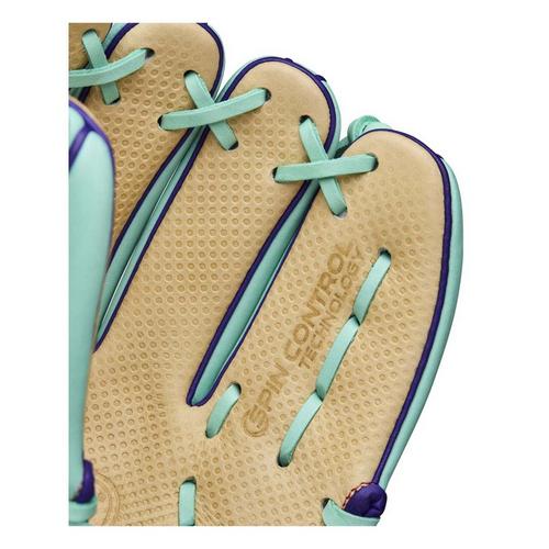 Wilson Winter 2025 A2000 SC1786 11.5 Infield Baseball Glove - Primary Image