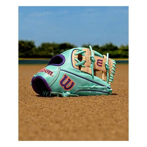 Wilson Winter 2025 A2000 SC1786 11.5 Infield Baseball Glove - Primary Image