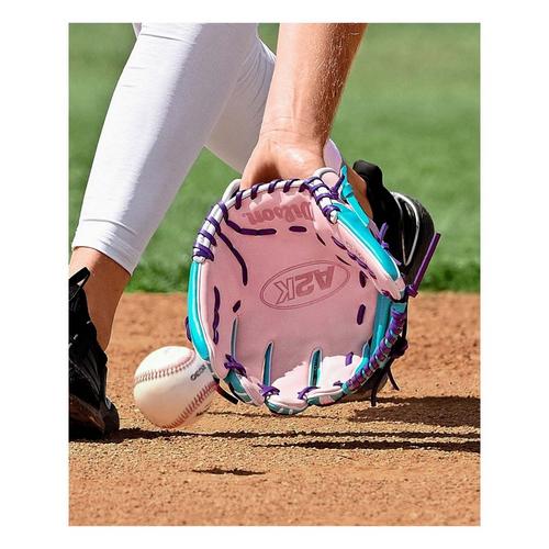 Wilson Winter 2025 A2K 1786 11.5 Infield Baseball Glove - Primary Image