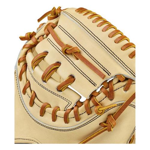2026 Wilson A2000 Classics Series PF33 33 Baseball Catchers Mitt - Primary Image