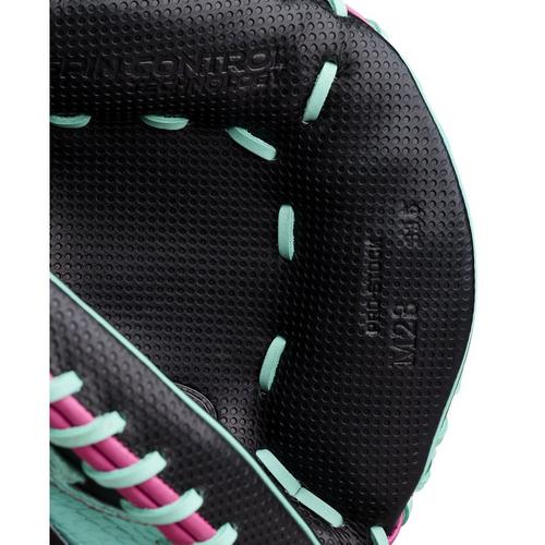 Wilson Spring 2026 A2000 SCM23SS 11.5" Infield Baseball Glove - Primary Image