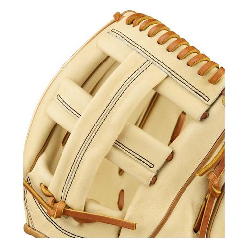 2026 Wilson A2000 Classics Series EL3 11.75 Infield Glove - Primary Image