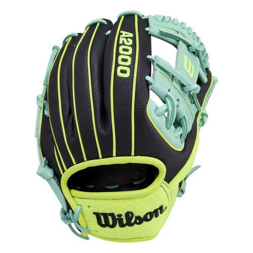 2025 Wilson Tennis A2000 1786SS 11.5" Infield Baseball Glove - Primary Image