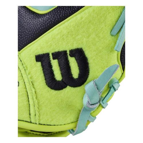 2025 Wilson Tennis A2000 1786SS 11.5" Infield Baseball Glove - Primary Image