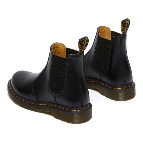 Women's Dr Martens 2976 Smooth Leather Chelsea Boots - Primary Image