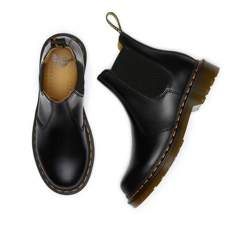 Women's Dr Martens 2976 Smooth Leather Chelsea Boots - Primary Image