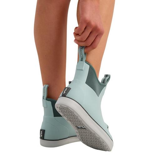 Women's Huk Rogue Wave Deck Boots - Primary Image