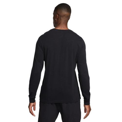 Men's Nike Sportswear Club Long Sleeve T-Shirt - Primary Image