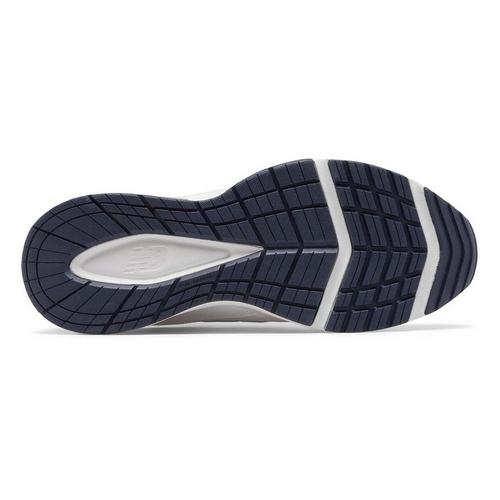 Men's New Balance Mx608v5 Sneakers - Primary Image