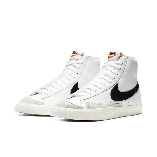 Women's Nike Blazer Mid '77 Sneakers - Primary Image