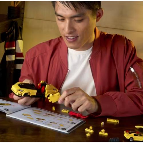 Mattel Brick Shop Hot Wheels 07 Honda S2000 Building Toy Kit (257 Pieces) - Primary Image