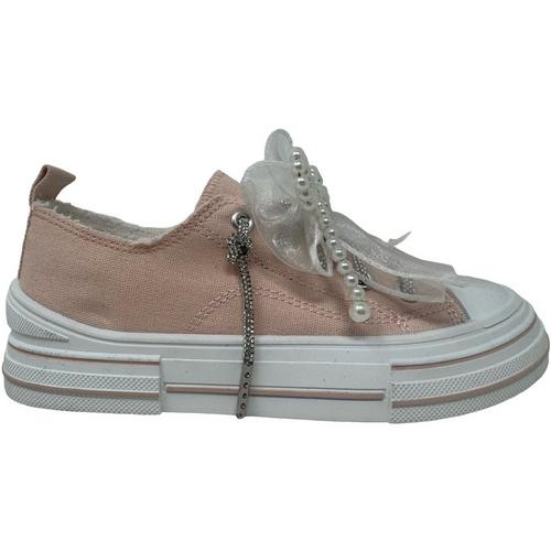 Women's Very G Aman Pearls Sneakers - Primary Image