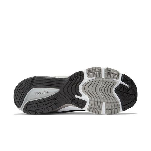 Women's New Balance 990v6 Sneakers - Primary Image