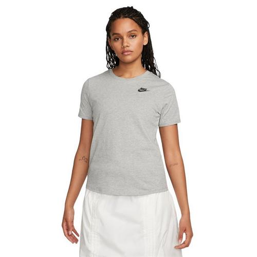 Women's Nike Sportswear Club Essentials T-Shirt - Primary Image