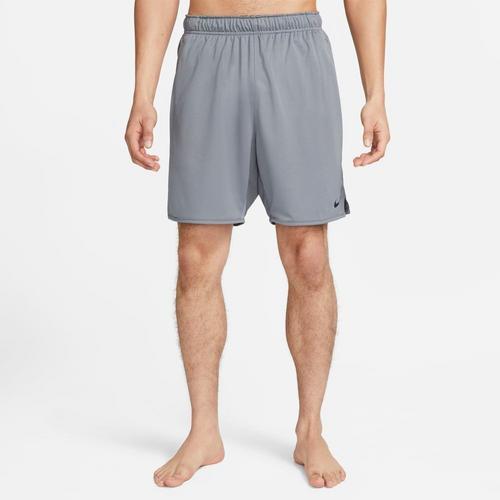 Men's Nike Totality Dri-FIT 7" Unlined Versatile Shorts - Primary Image