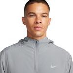 Men's Nike Form Dri-FIT Versatile Hooded Windbreaker - Thumbnail 3 of 3