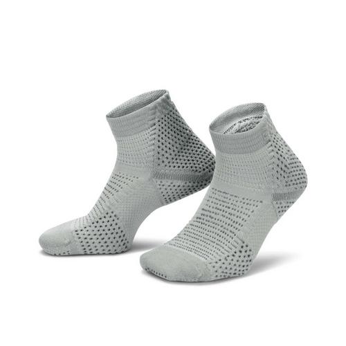 Nike Unicorn Dri-FIT ADV Medium Cushion Ankle Socks - Primary Image