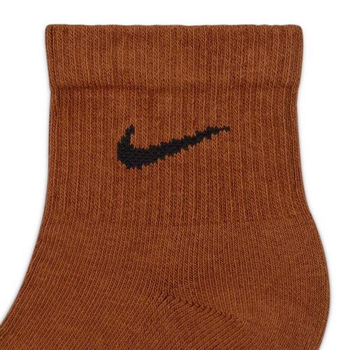 Nike Everyday Plus Medium Cushion 6 Pack Quarter Running Socks - Primary Image