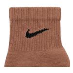 Nike Everyday Plus Medium Cushion 3 Pack Quarter Socks - Thumbnail 4 of 8