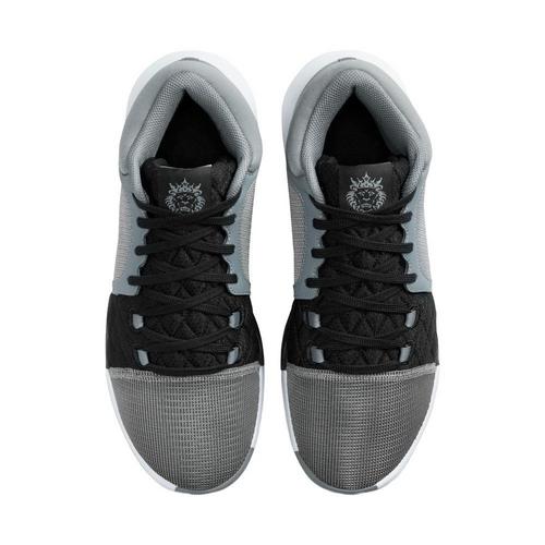 Nike LeBron Witness 8 Basketball Shoes - Primary Image