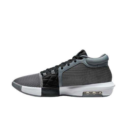 Nike LeBron Witness 8 Basketball Shoes - Primary Image