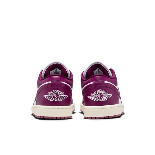 Women's Air Jordan 1 Low Sneakers - Primary Image