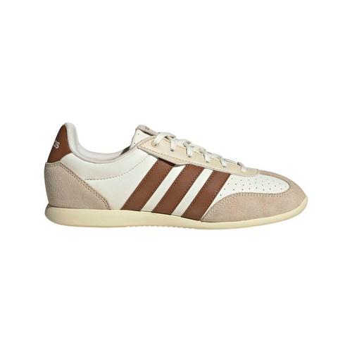 Women's adidas Barreda Lo Sneakers - Primary Image