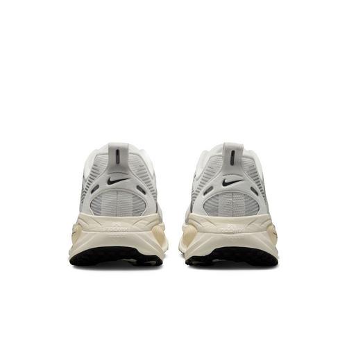 Men's Nike Vomero 18 Running Shoes - Primary Image