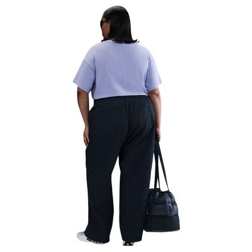 Women's Nike Plus Size Sportswear Essential T-Shirt - Primary Image