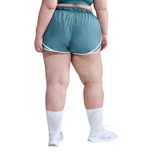 Women's Nike Plus Size Tempo Shorts - Primary Image