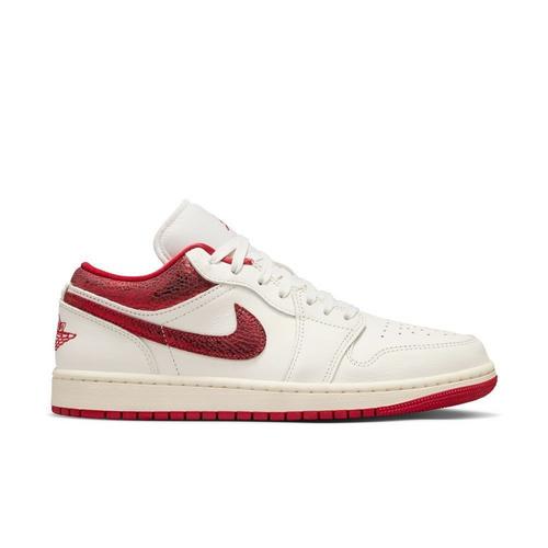 Women's Air Jordan 1 Low Sneakers - Primary Image