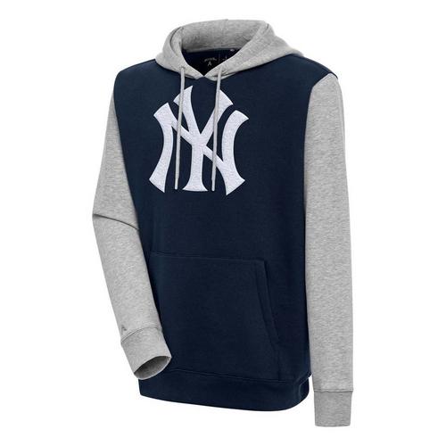 Antigua New York Yankees Chenille Victory CB Pullover Hoodie - Primary Image